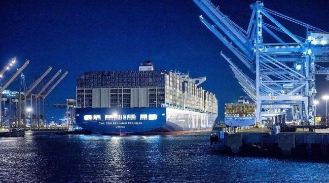 澳门浅谈露天料场港口关闭题目标实验办法