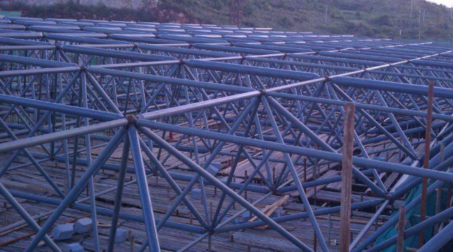 山东概述网架加工中对钢材的质量的过细恳求